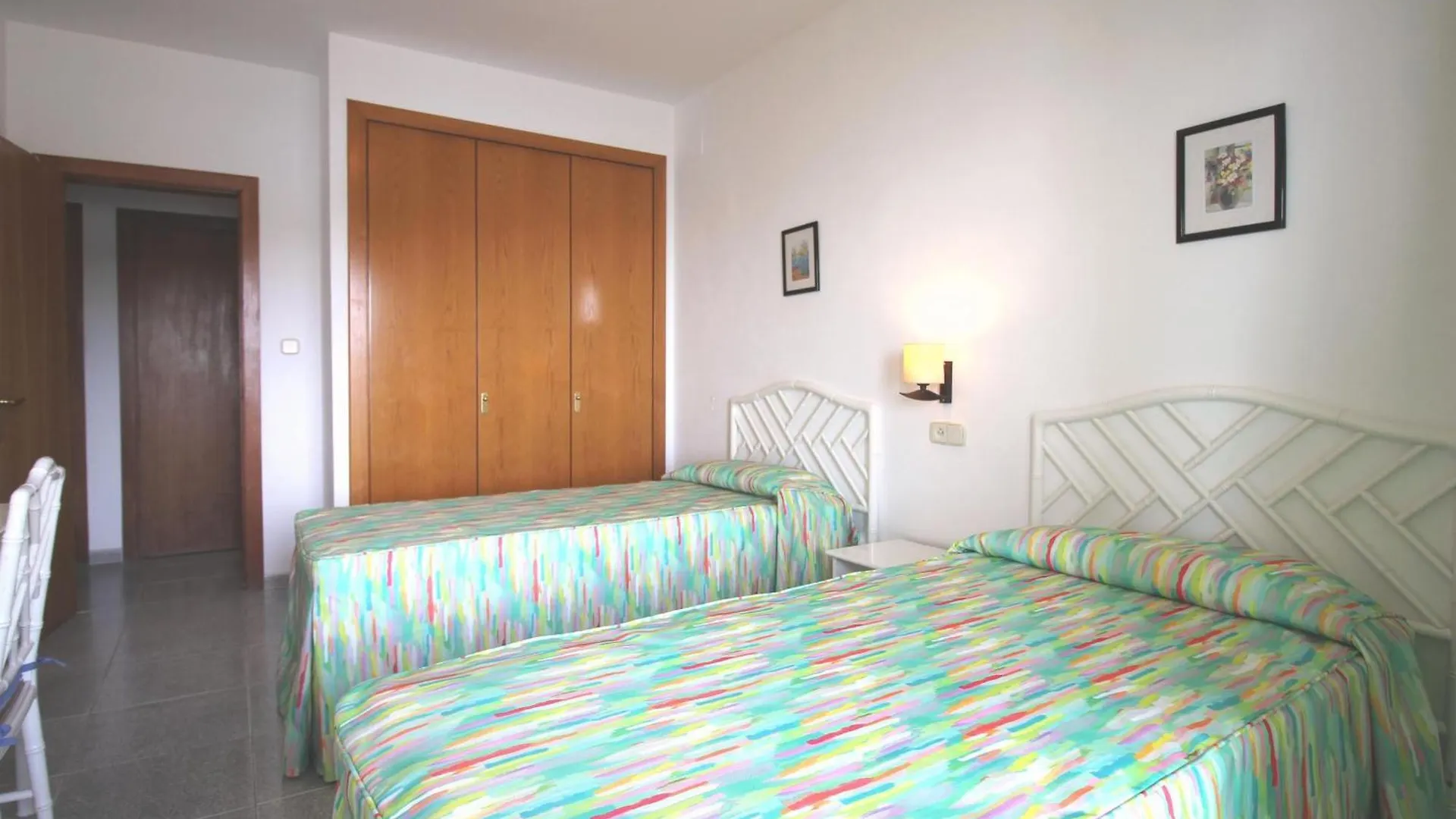 Bellamar A - Casa Adosada Para 10 Personas En Primera Linea De Mar En Llanca. - Es-228-11